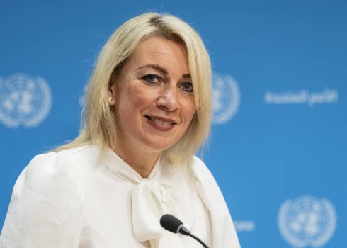 Marija Zaharova rupji nolamā Lielbritānijas premjerministru Kīru Stārmeru Marija Zaharova rupji nolamā Lielbritānijas premjerministru Kīru Stārmeru