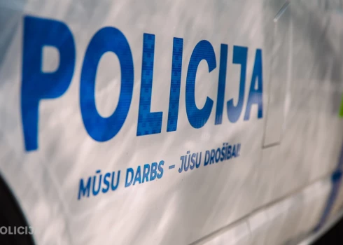 Pajokošana par nolaupīšanu dzērumā esošam vīrietim beidzas ar naudas sodu Pajokošana par nolaupīšanu dzērumā esošam vīrietim beidzas ar naudas sodu