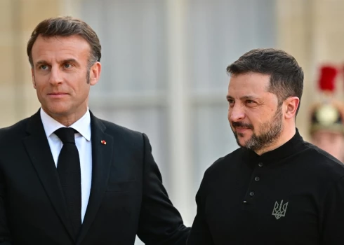 Zelenskis: joprojām ir daudz neskaidrību par iespējamo Rietumu militārā kontingenta nosūtīšanu uz Ukrainu Zelenskis: joprojām ir daudz neskaidrību par iespējamo Rietumu militārā kontingenta nosūtīšanu uz Ukrainu