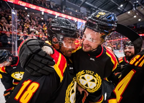 Indrašis un “Brynas” Zviedrijas čempionāta finālu sāk ar uzvaru pagarinājumā Indrašis un “Brynas” Zviedrijas čempionāta finālu sāk ar uzvaru pagarinājumā
