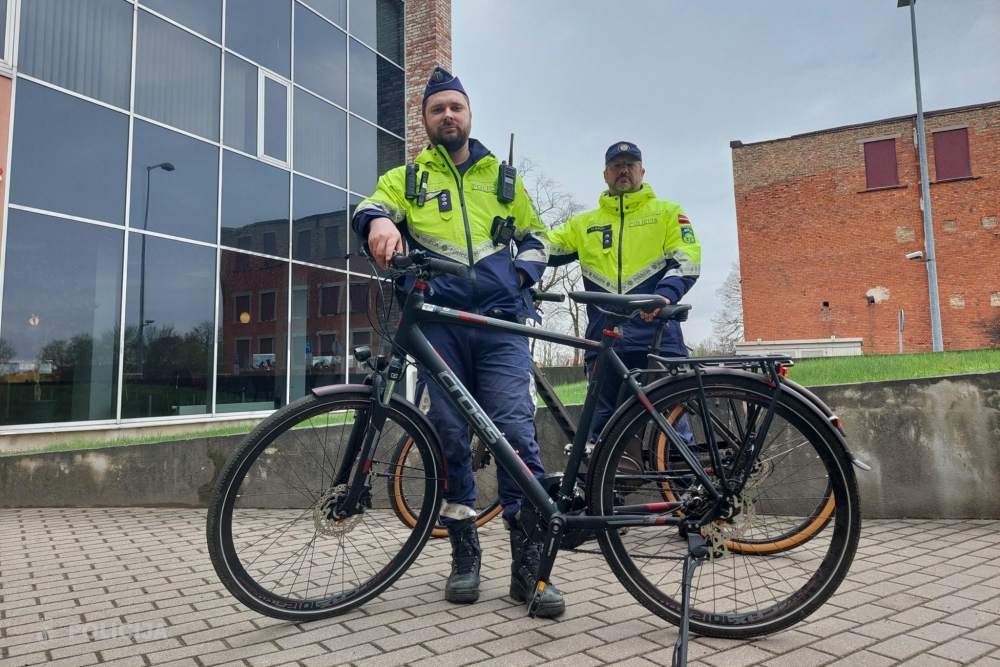 Liepājā darbu uzsāk Valsts policijas velopatruļas Liepājā darbu uzsāk Valsts policijas velopatruļas
