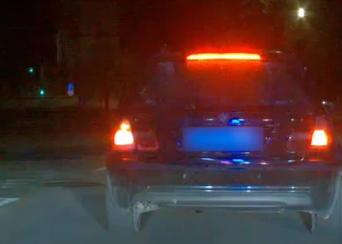 Pārgalvis traucas pa Rēzekni ar 103 km/h – ātri vien paliek bez tiesībām un ar sodu kabatā Pārgalvis traucas pa Rēzekni ar 103 km/h – ātri vien paliek bez tiesībām un ar sodu kabatā