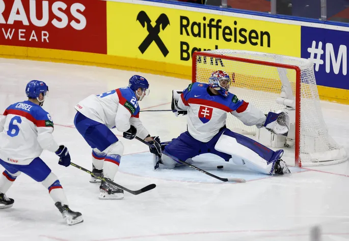 Slovākija pirms pasaules čempionāta hokejā veic galvenā trenera maiņu Slovākija pirms pasaules čempionāta hokejā veic galvenā trenera maiņu