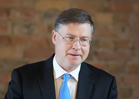 Valdis Dombrovskis: “ASV svarīgi veidot izpratni par Ukrainas kara nozīmīgumu” Valdis Dombrovskis: “ASV svarīgi veidot izpratni par Ukrainas kara nozīmīgumu”
